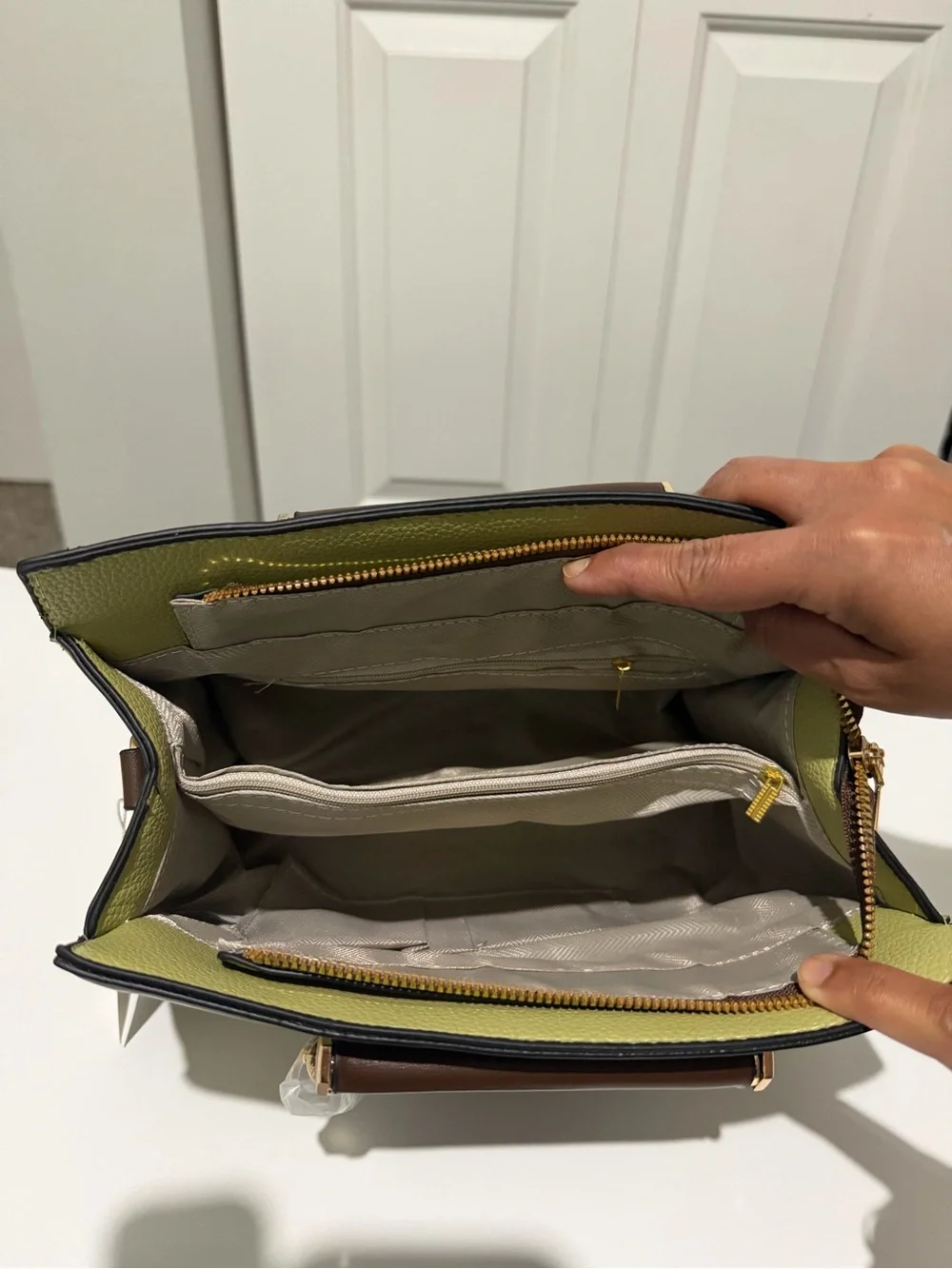 PLAY & SNGN Women’s Green and Brown Satchel Set with Wallet and Card Holder